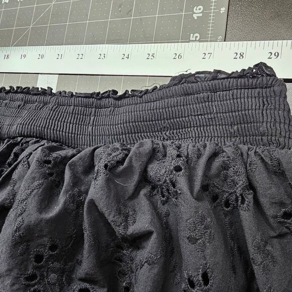 Torrid Embroidered Mini Skirt Womens Sz 5X Black Eyelet Flowing Whimsygoth Fairy - Picture 8 of 10